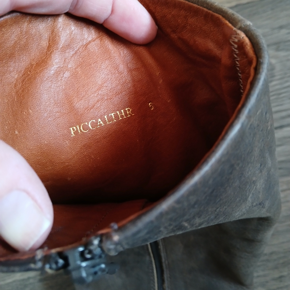 Hunter Leather Crest Riding Boots. Made in Itay - Picture 6 of 16